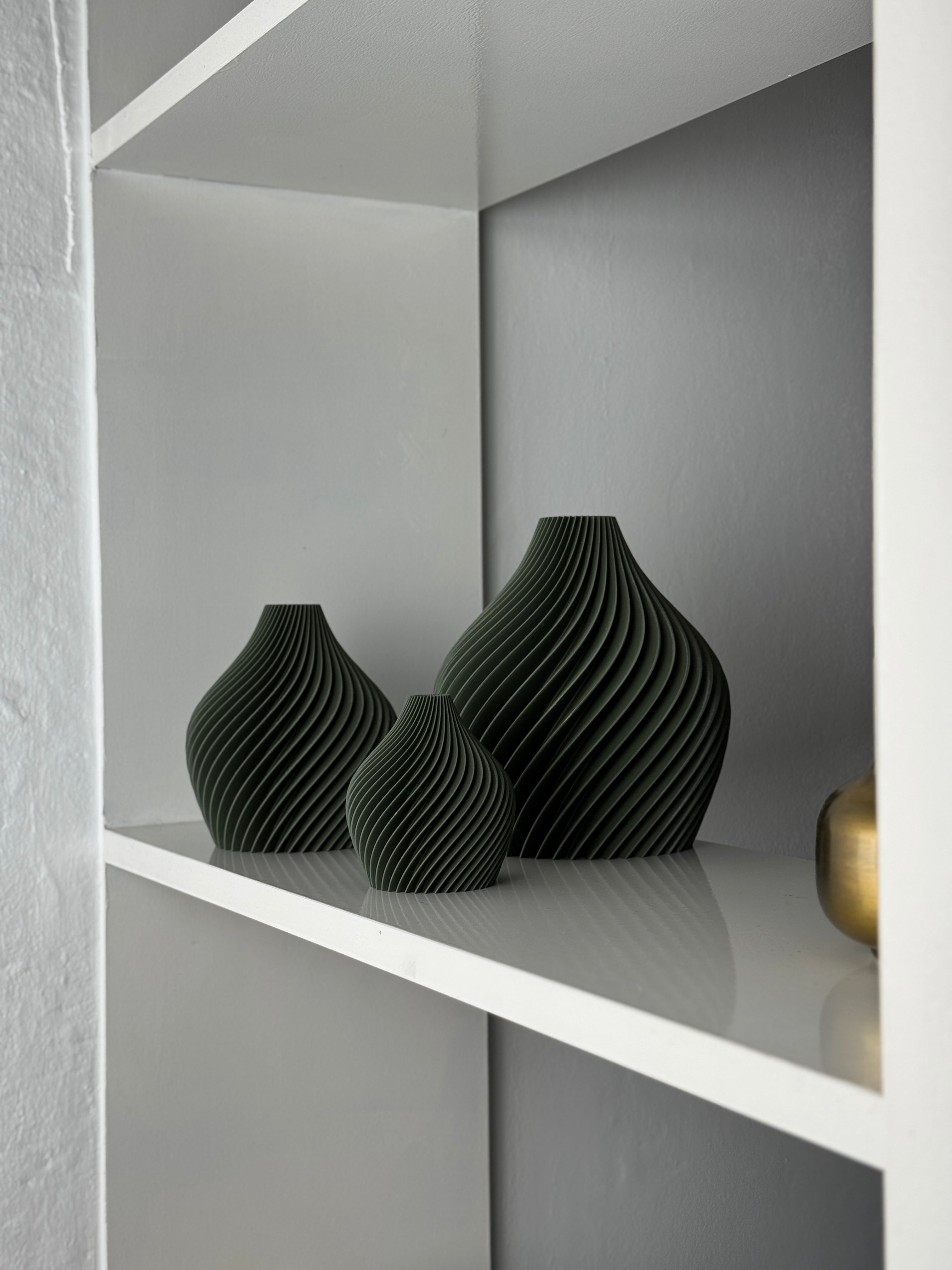 3D-gedruckte Designer-Vase „Twist“ – Für Trockenblumen – PLA – In 3 Größen & 18 Farben