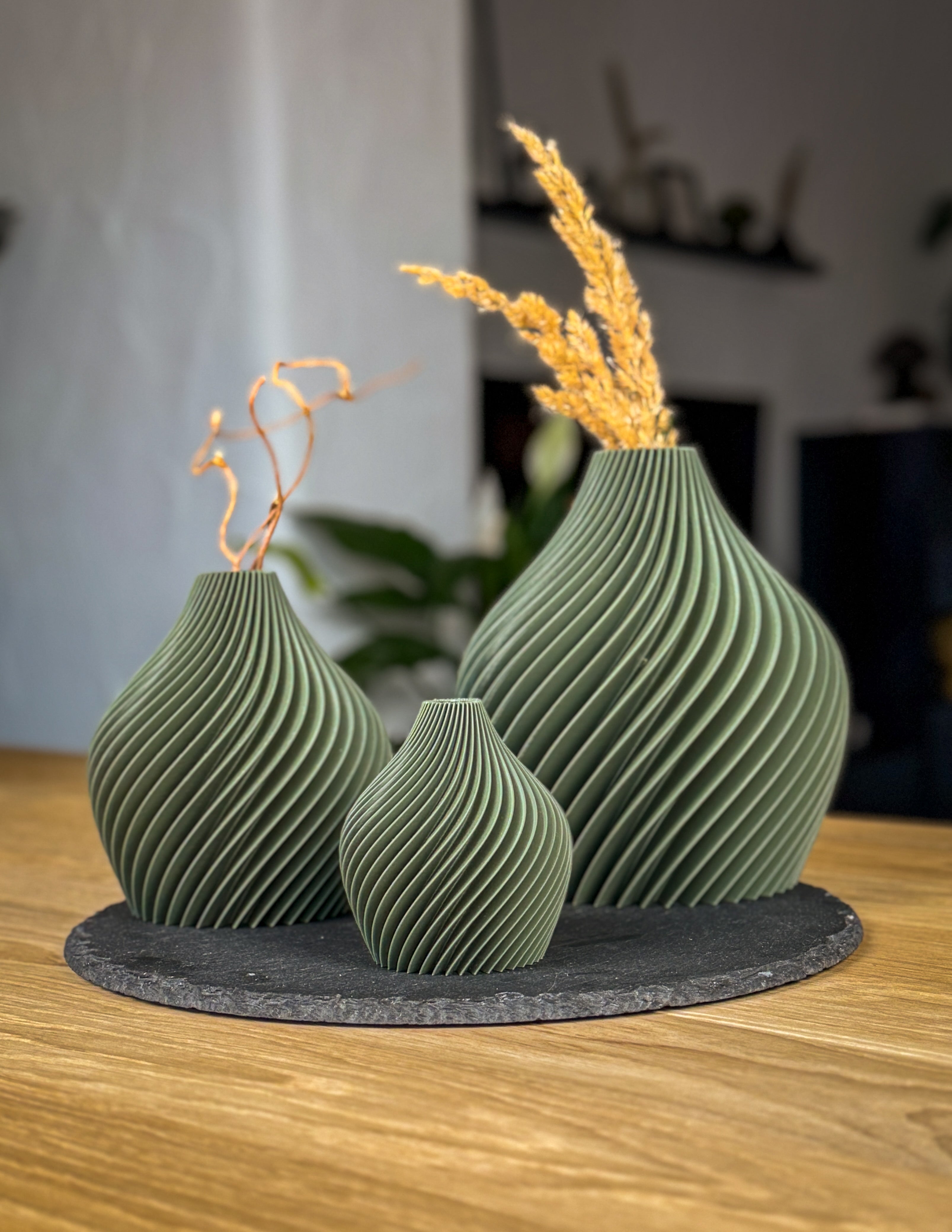 3D-gedruckte Designer-Vase „Twist“ – Für Trockenblumen – PLA – In 3 Größen & 18 Farben
