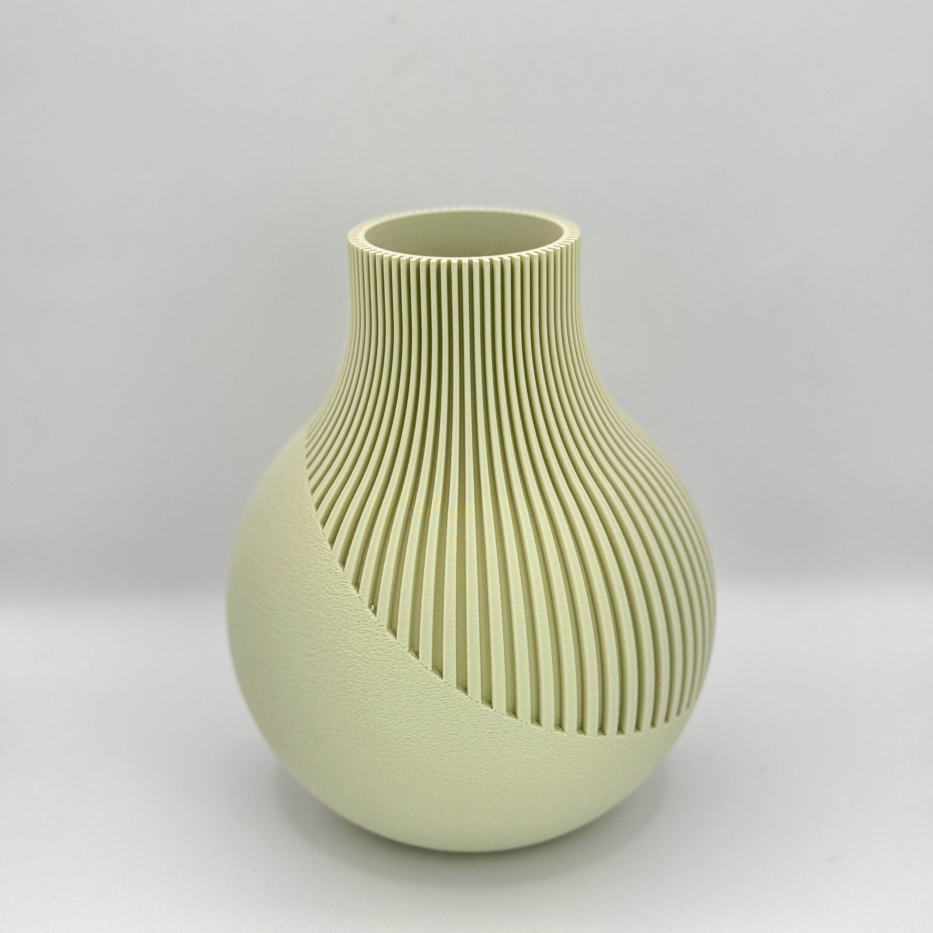 Moderne Design Vase aus dem 3D-Druck – Minimalistische Vase aus PLA (18 Farben)