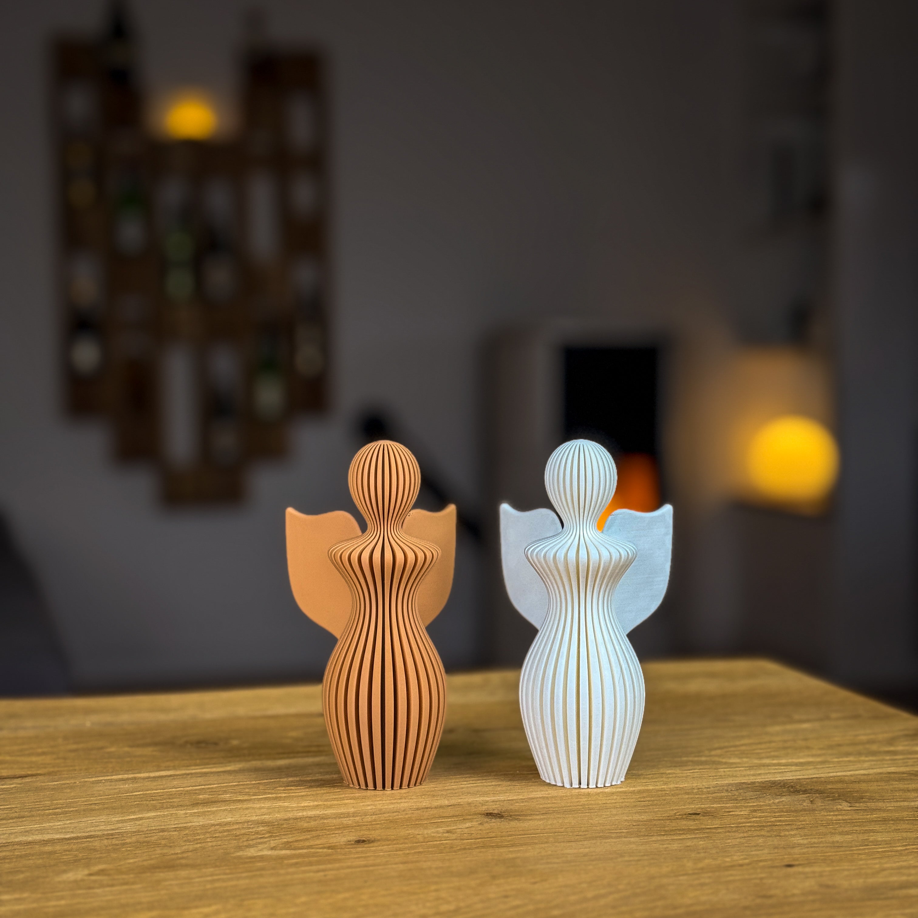 3D gedruckter Engel Dekofigur aus PLA (130 mm) – Moderne Engel Figur, Geschenk & Wohnungsdekoration – 18 Farben