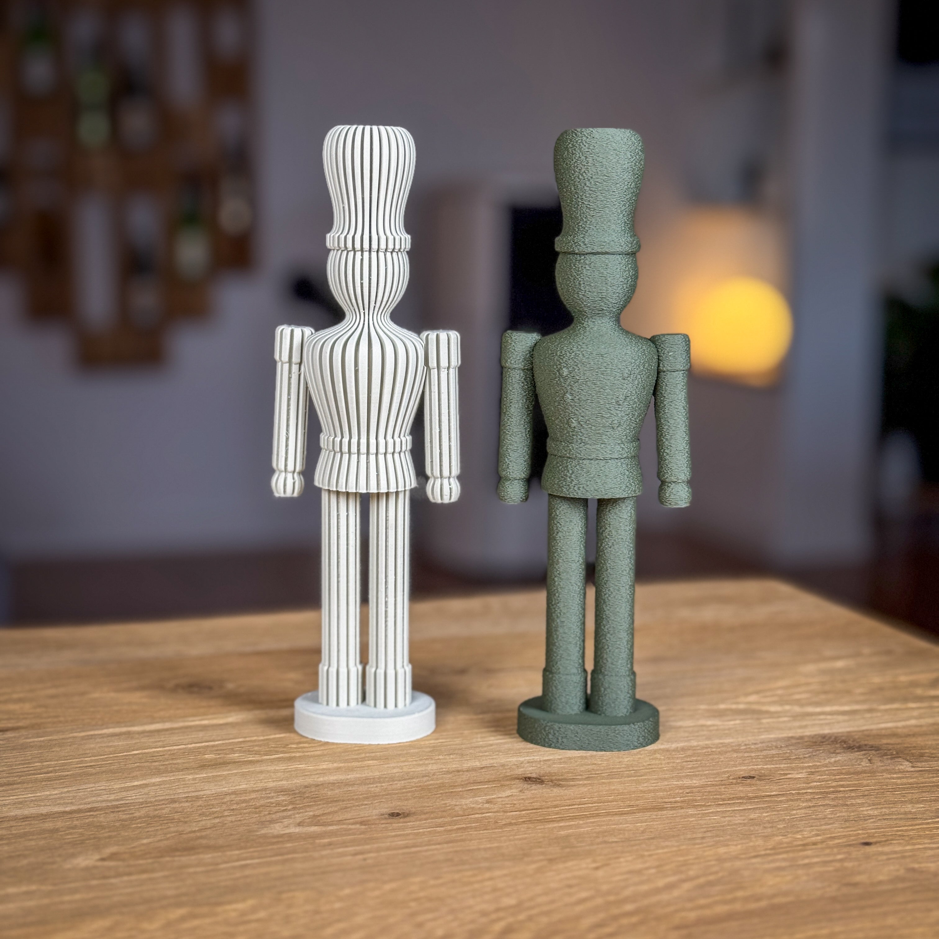 3D-gedruckter Nussknacker – strukturiert oder gerillt – 21 cm – handgefertigte Dekofigur aus PLA – in 18 Farben
