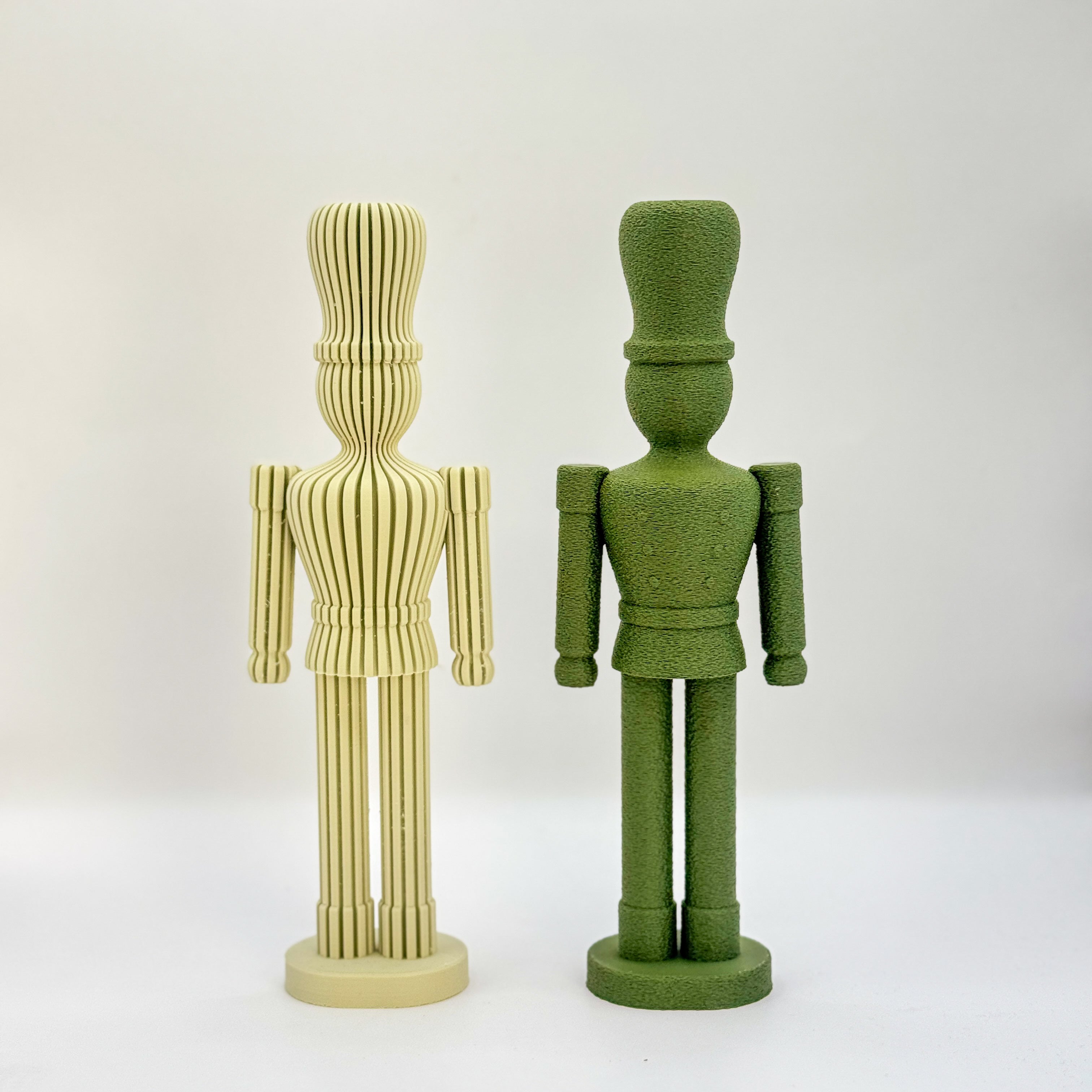 3D-gedruckter Nussknacker – strukturiert oder gerillt – 21 cm – handgefertigte Dekofigur aus PLA – in 18 Farben