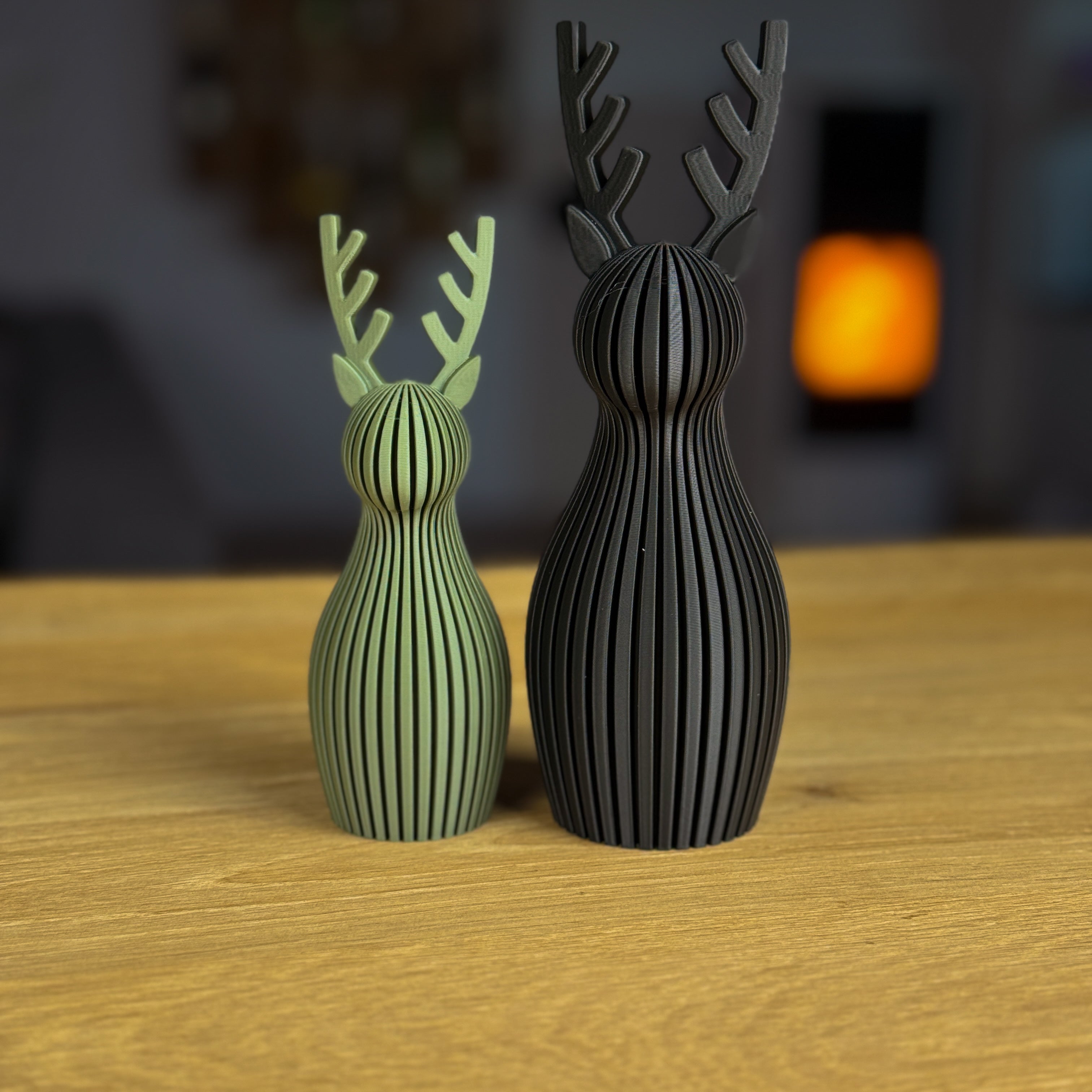 3D-gedrucktes Rentier aus PLA – Dekoration in zwei Größen (135 mm & 175 mm) – 18 Farben verfügbar